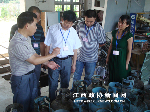 ���������ЭίԱ���˴�����ල�������¿�ȼ����˾����վ���а�ȫ��顣