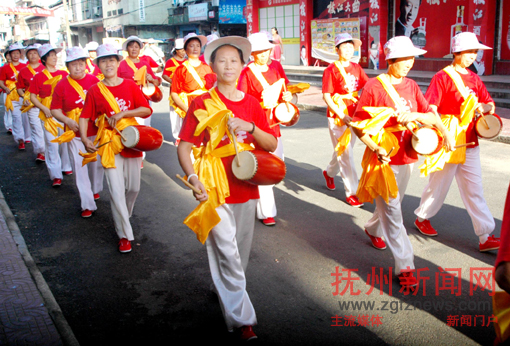 �Ϸ���������Э��֯1000���������˿�չ�����вȽֻ���㷺������ȫ������������