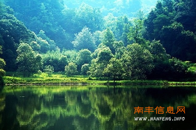 潭湖风景区