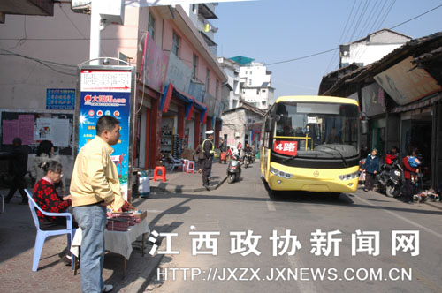 �Ϸ����ϳ�����ͨ������