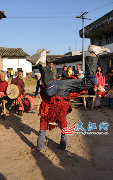 �Ϸ��������