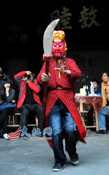 �Ϸ�����Ϫ��ʯ�ʴ�һλ�����������߱�������