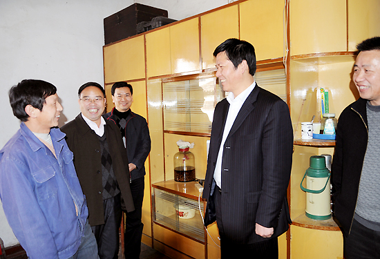 ��ί���ף���һ�н��д����߷�ο��