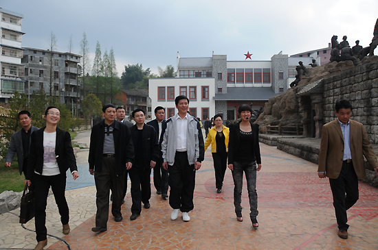 ף���һ�и����������������ι���