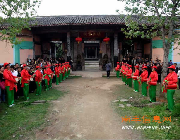 洽湾船形古镇 质朴宁静的神秘村落