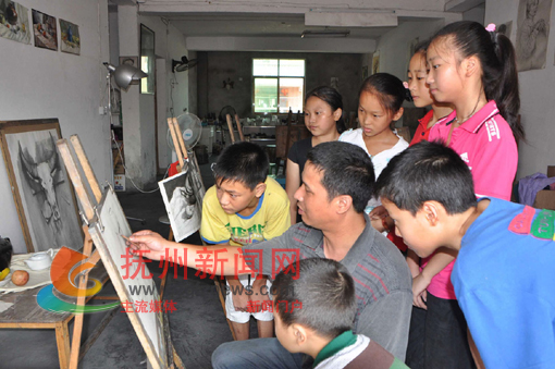 �Ϸ���ĳ������ȤС���ѧ��������ʦָ������ϰ����