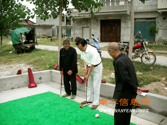 ��������Э��ϯ��С�ൽ��Ϫ��ʯ�ʴ�ι۵��д弶������������