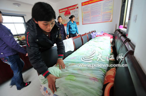 ס���Ǵ�ί����