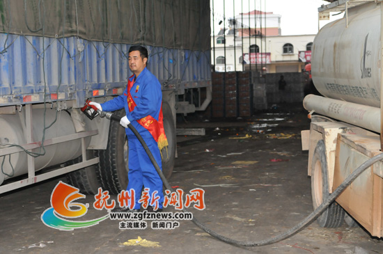 ���Ϸ��۽۴��г���һ�����������ͳ�����Ϊ��ũ�ṩ�������ŷ���