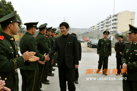 �Ϸ����쵼�߷�ο��