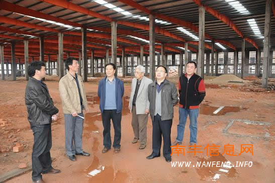 �Ϸ��ؾ�����ѯίԱ���Ա�����ص㹤ҵ��Ŀ����