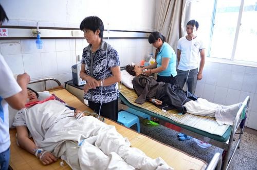 南丰“7·23”事故伤员2人仍在重症监护室 其余病情稳定