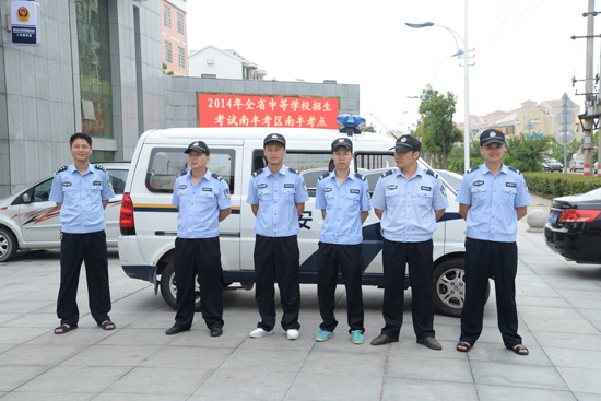 南丰县公安局加大中考安全保卫