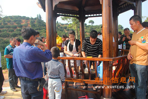 南丰太源乡“一碗茶”生态园迎来了100余人游客