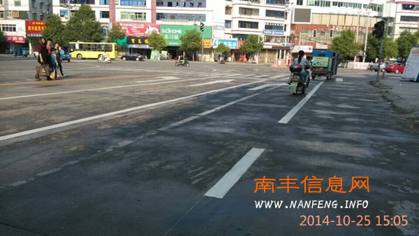 南丰多条道路已经将交通标线更新 市民出行更加方便
