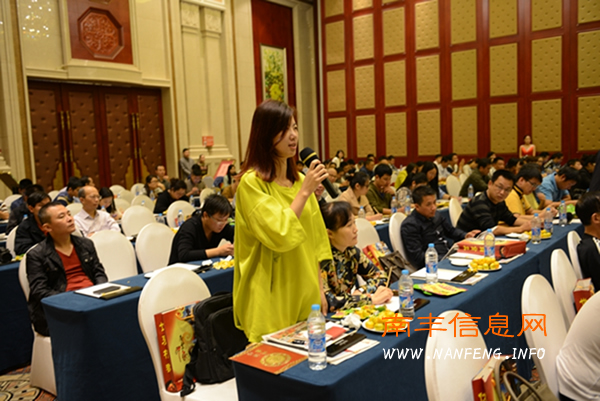 南丰旅游主推“万人采桔、万人品桔”桔园游