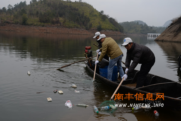 南丰县组织志愿者开展湿地保护活动