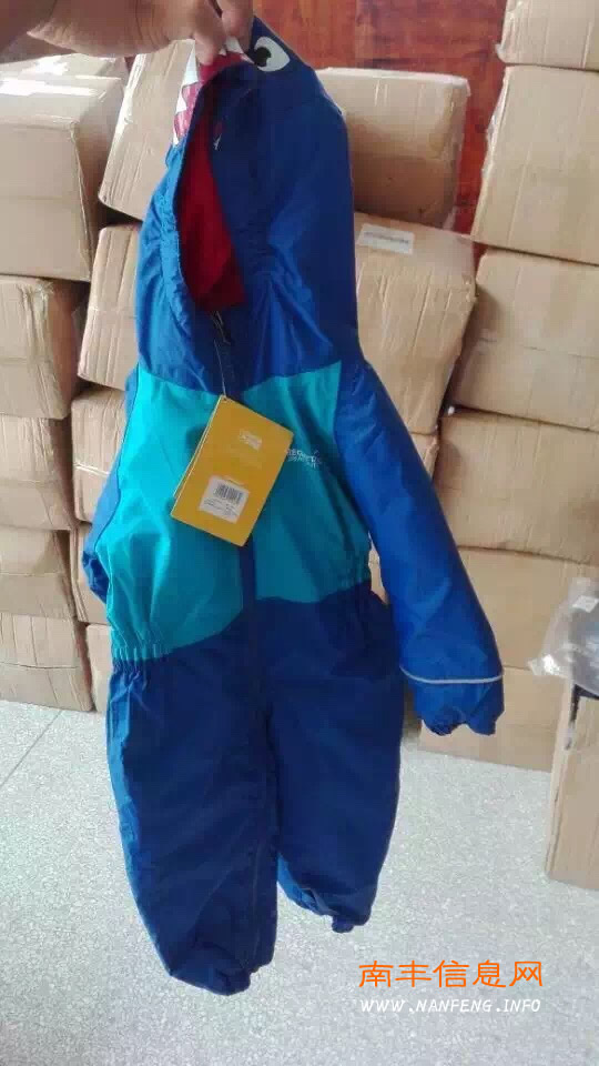 【寻物启事】8月26日凌晨南丰到付坊途中丢失多箱衣服