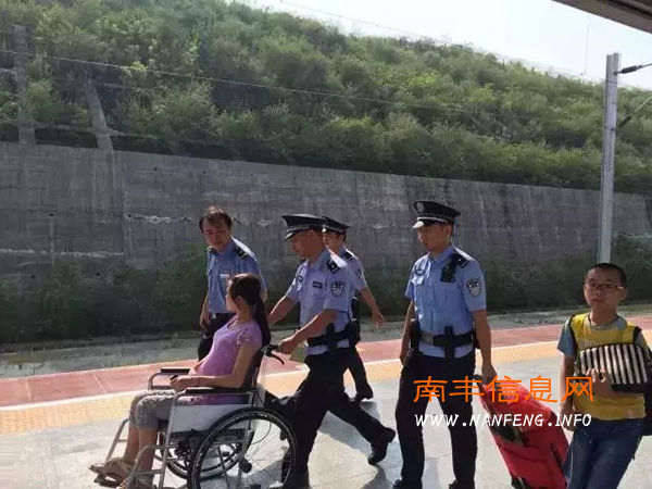 南丰火车站民警开辟绿色通道紧急救助早产动车乘客