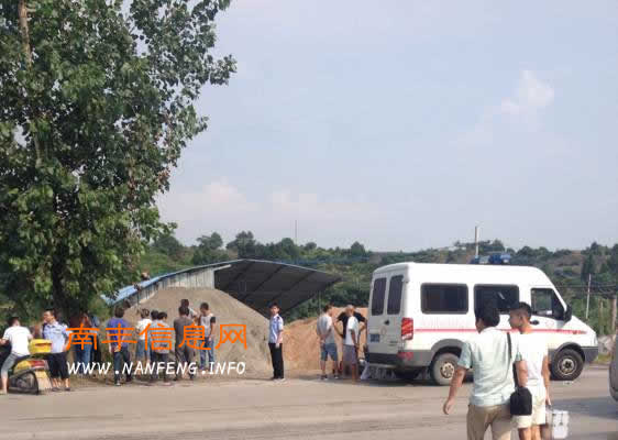 南丰一骑摩托车男子遭雷击身亡