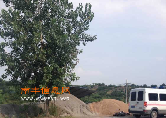 南丰一骑摩托车男子遭雷击身亡