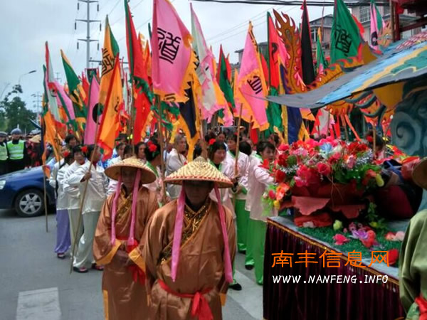 【南丰妆迎】第十二届江西南丰蜜桔文化旅游节民间艺术踩街