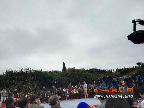 直击第十二届江西南丰蜜桔文化旅游节之CCTV7-乡村大世界走进南丰现场