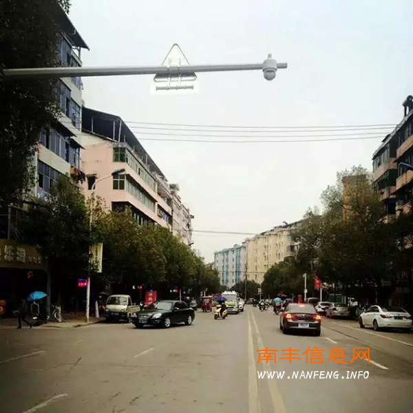 【南丰交警】交通路和桔苑路启用“电子警察”抓拍压双黄线及乱停乱放
