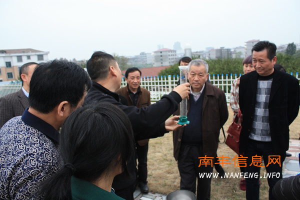 南丰县政协委员赴县气象局进行气象知识学习交流