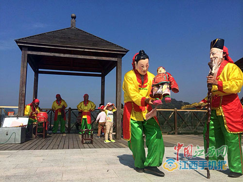 南丰“橘园游”引来旅游专列 省外游客纷至沓来